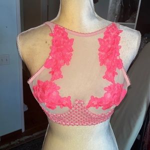 Victoria’s Secret embroidered underwire bra 34B